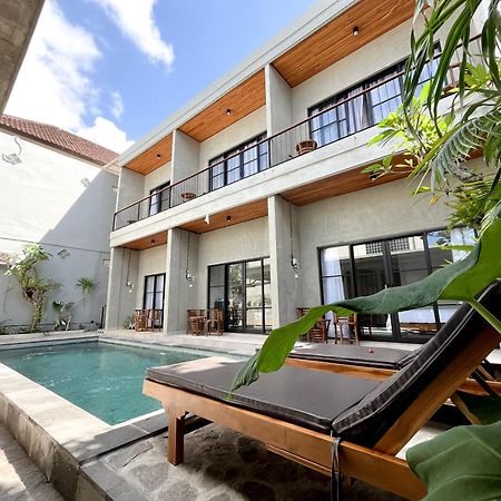 Adi Surya Guest House Seminyak  Exterior photo